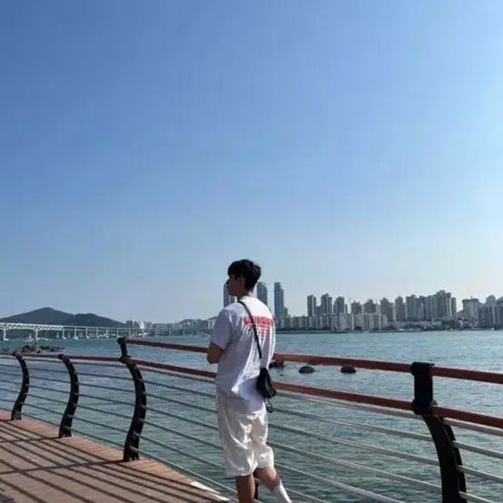 [BUNJANG] Travel Workshop Patched Cargo Bermuda Shorts / [새상품] 트래블 워크샵 패치드 카고 버뮤다 L 쇼츠 반바지 오프 화이트