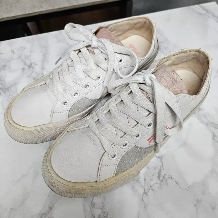 [BUNJANG] Fila White Pink Sneakers 230 / 휠라 화이트 핑크 스니커즈 230