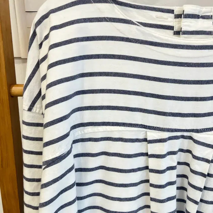 [SOLD OUT] 네이비 마린 스트라이프 핀턱 원피스