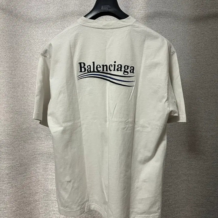 [SOLD OUT] 발렌시아가 웨이브로고 반팔 아이보리 (S)