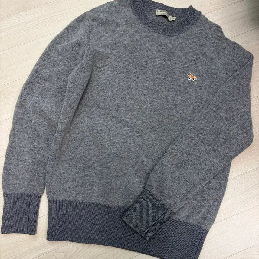 [SOLD OUT] 메종키츠네 폭스자수 메리노울100 니트 M