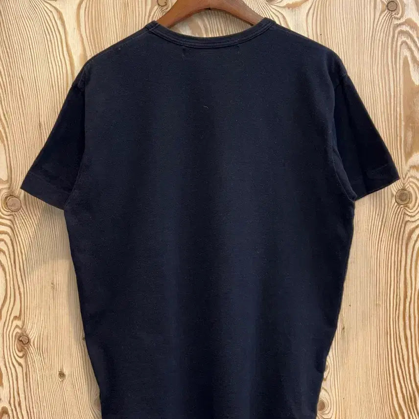 [SOLD OUT] 꼼데가르송 레드 하트 블랙 티셔츠