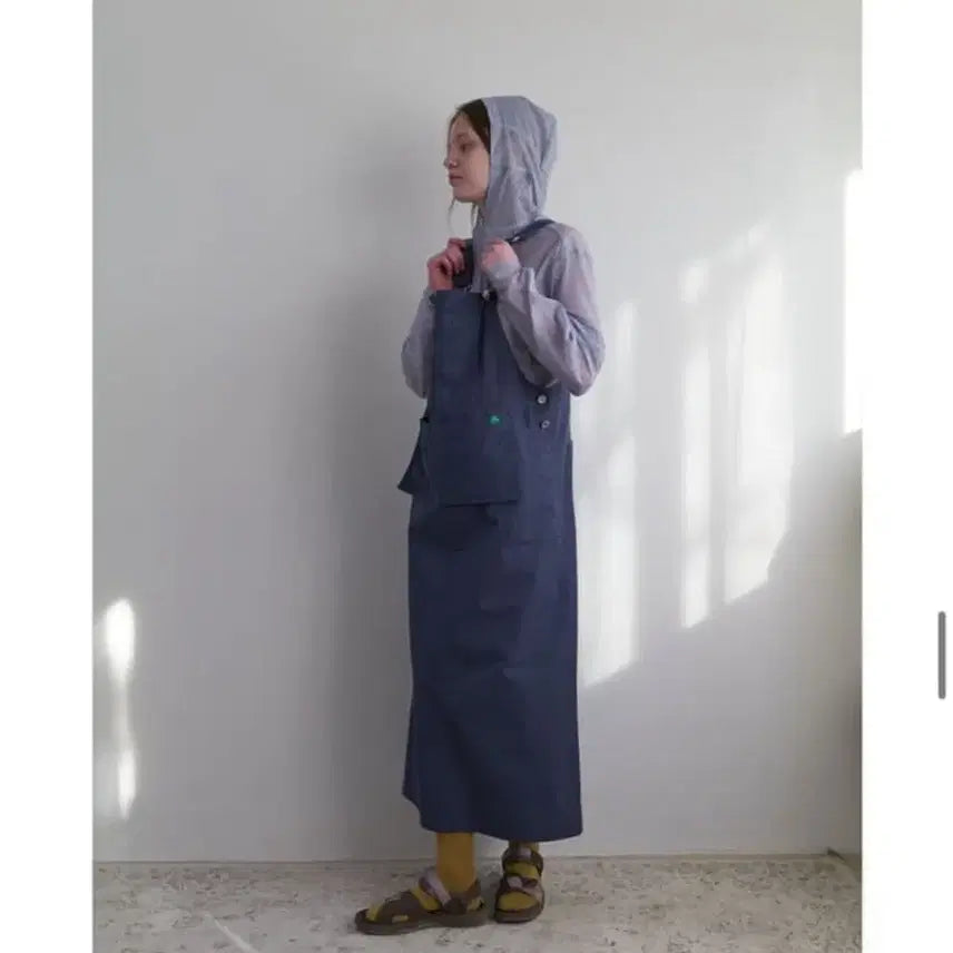 [SOLD OUT] 노컨텐츠 바람막이 후드 점퍼 스카이블루