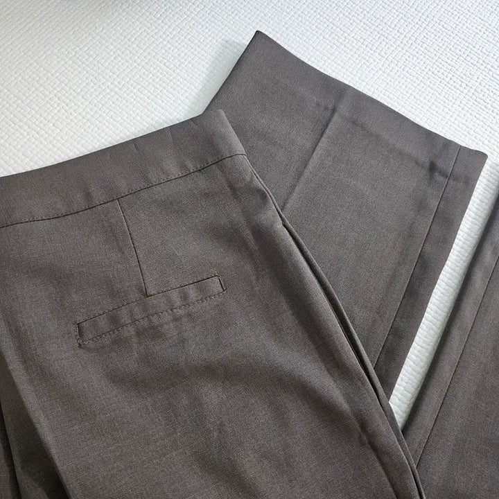 [BUNJANG] Pin-tuck Brown Slacks M / 
