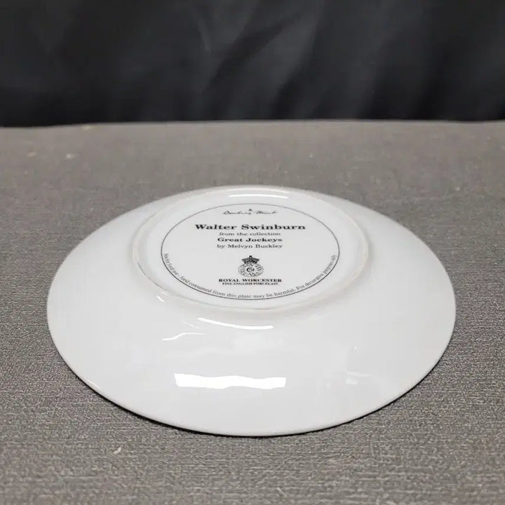 [BUNJANG] Royal Worcester Walter Swinburn Commemorative Plate / 영국 로얄우스터 경마기념 접시 월터 스윈번