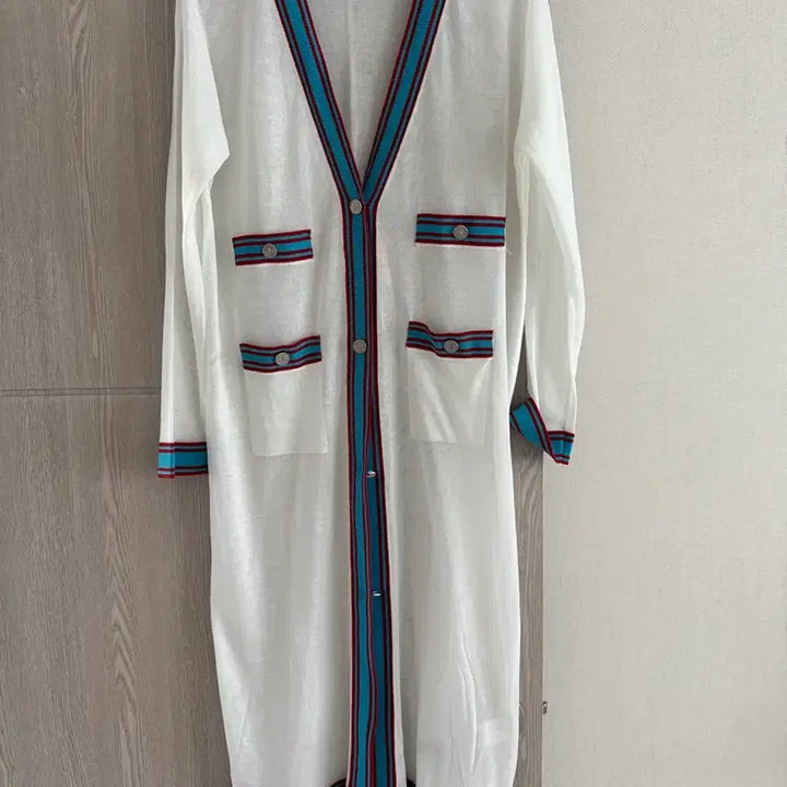 [BUNJANG] Karl Lagerfeld White Long Cardigan / 25FW 칼라거펠트 화이트 롱 가디건 90