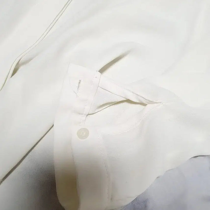 [BUNJANG] Chiffon See-through Loose Fit Blouse / 연노랑 쉬폰 시스루 루즈핏 블라우스55-66