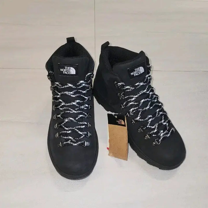 [BUNJANG] The North Face High-Top Hiking Boots / 노스페이스 블랙 하이탑 등산화