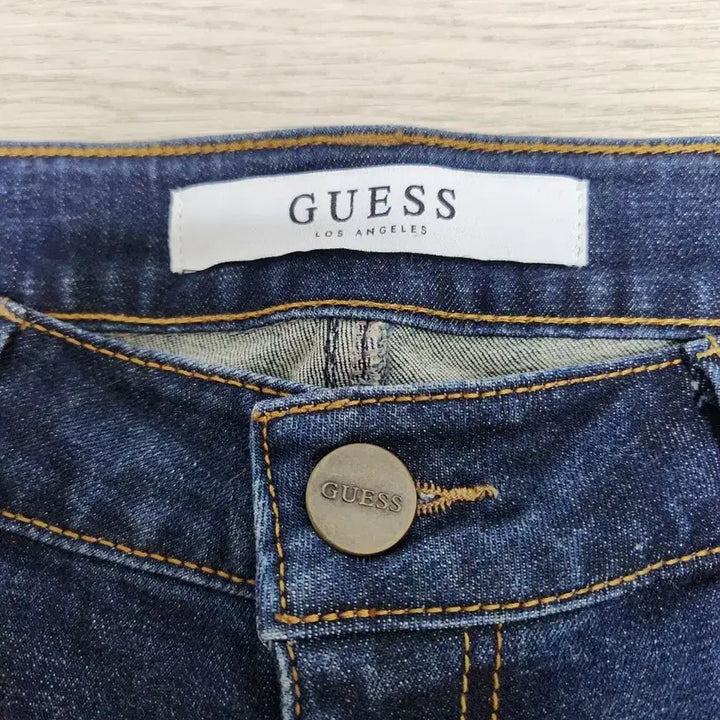 [SOLD OUT] (33)게스 남성 슬림스트레이트 데님팬츠