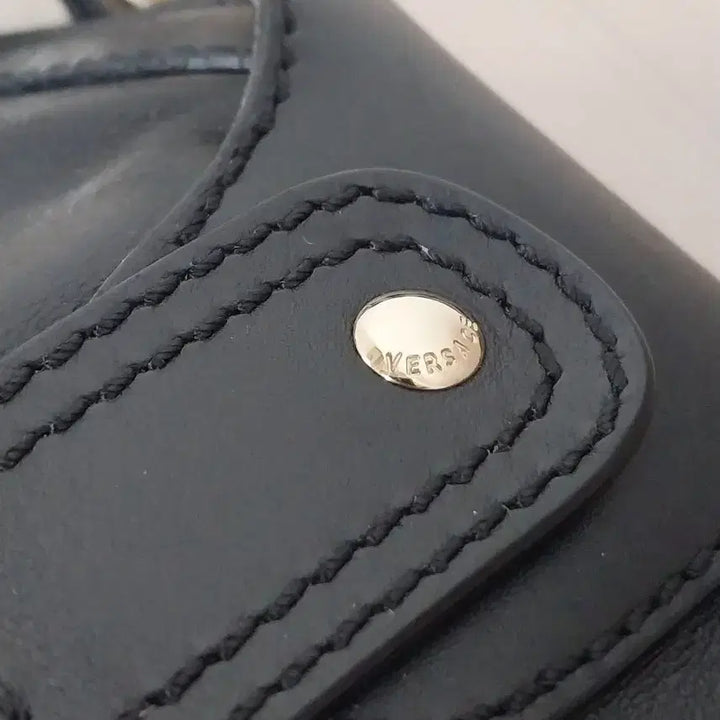 [BUNJANG] Versace Medusa Leather Shoulder Bag / Versace 메두사 레더 숄더백 정품
