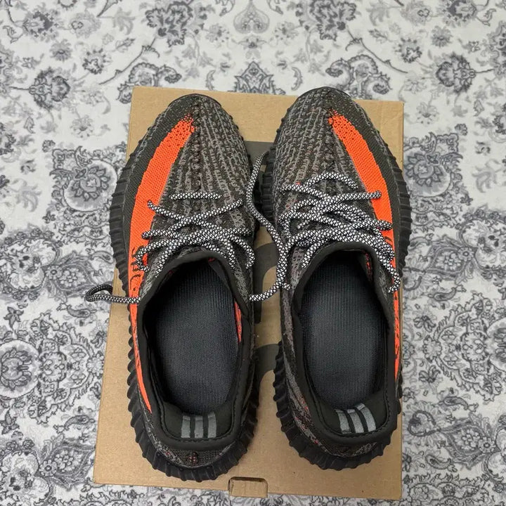 [SOLD OUT] 아디다스 이지부스트 350 V2 벨루가 260