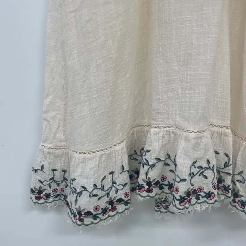 [BUNJANG] vinivini Vintage Embroidered Long Dress / vinivini 빈티지 자수 롱원피스