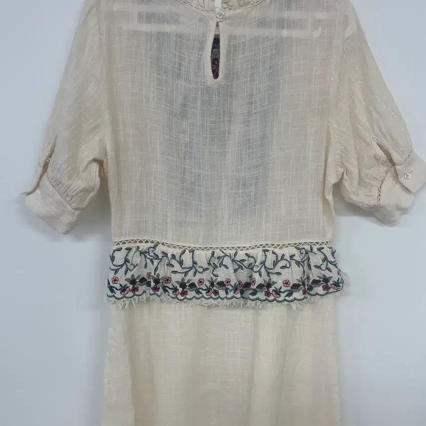 [BUNJANG] vinivini Vintage Embroidered Long Dress / vinivini 빈티지 자수 롱원피스