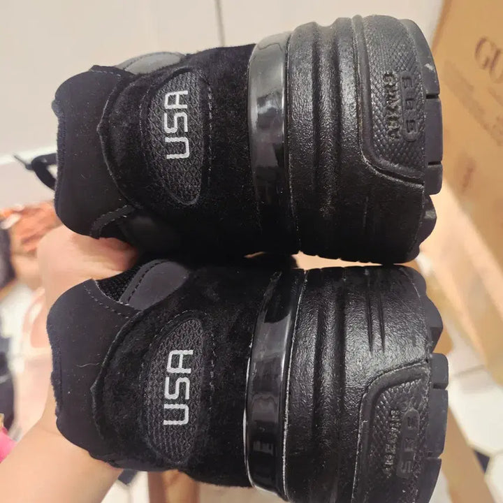 [BUNJANG] New Balance 992 Triple Black Sneakers / 뉴발란스 992 트리플블랙 운동화 USA 260