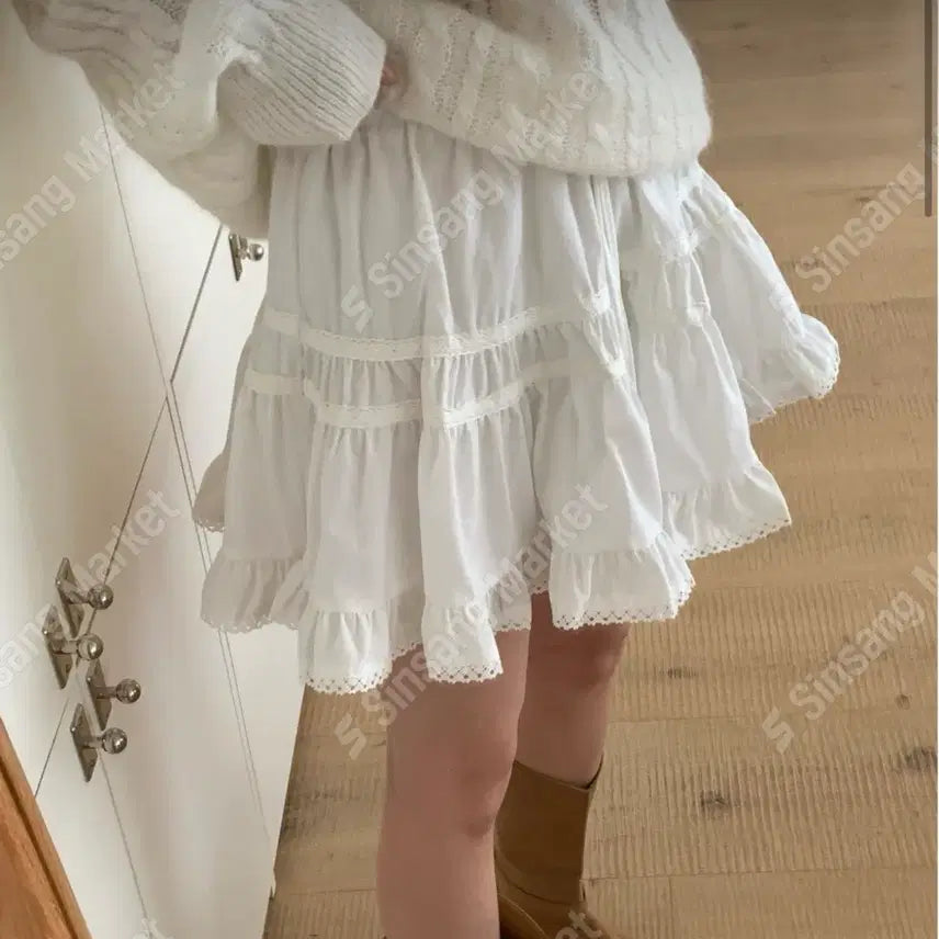 [BUNJANG] White Lace Mini Skirt / 화이트 레이스 캉캉 미니스커트(어제구입)