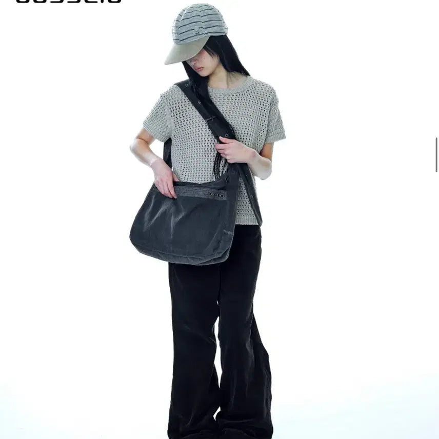 [SOLD OUT] 코이세이오 스트라이프 포인트 크로스백 차콜 STRIPE CROSS BAG