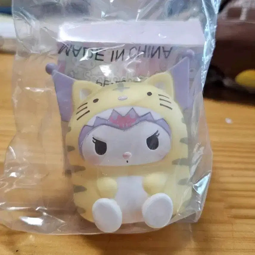[SOLD OUT] 산리오 쿠로미 호랑이 인형 피규어