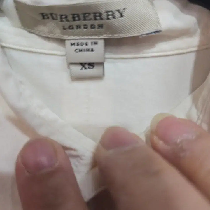 [BUNJANG] Burberry Ivory Long Sleeve Shirt / 버버리 아이보리 긴팔 셔츠