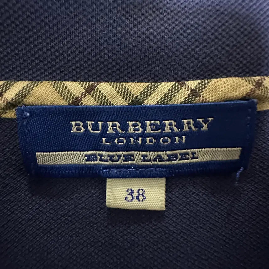[BUNJANG] BURBERRY blue label polo shirt / BURBERRY blue label polo shirt