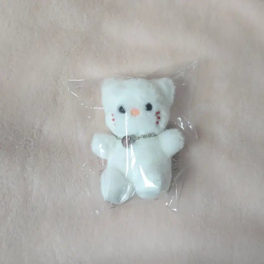[SOLD OUT] 헤라 센슈얼 누드 글로스 고양이 키링