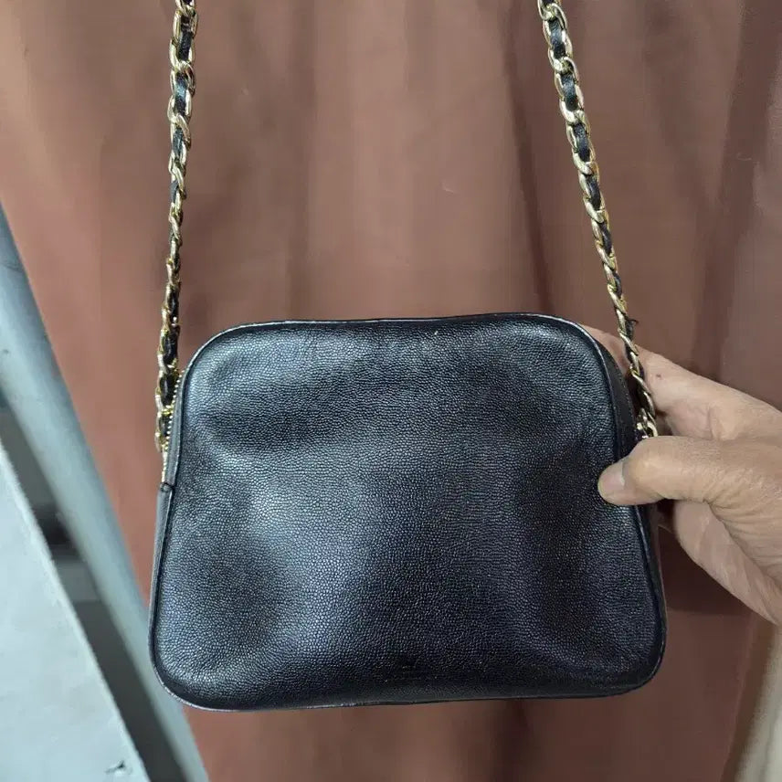 [BUNJANG] J.ESTINA Black Crown Chain Crossbody Bag / 제이  에스티나 블랙 크라운 장식 체인 크로스백
