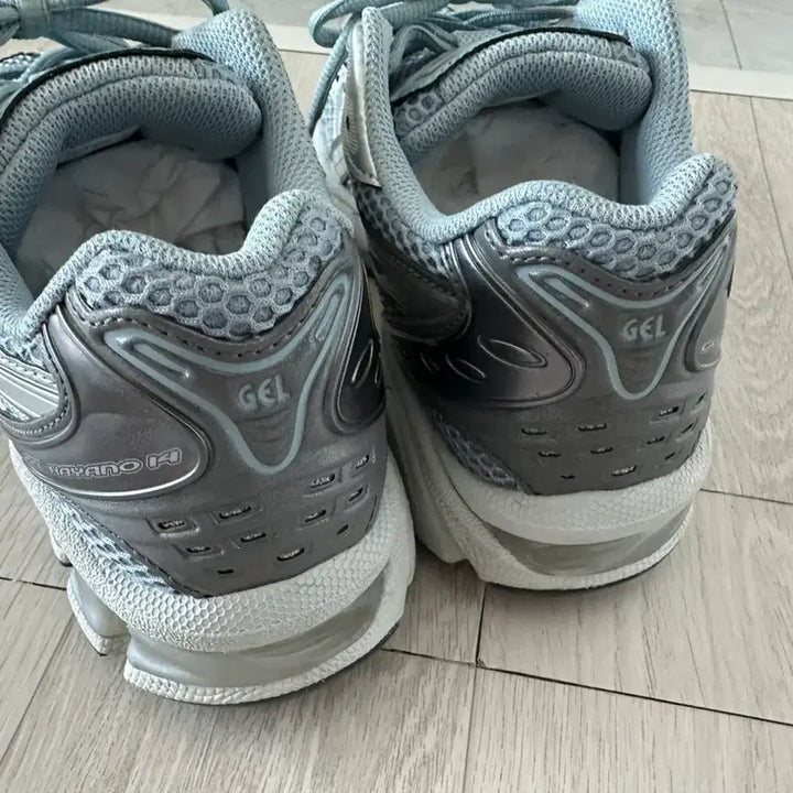 [BUNJANG] ASICS GEL-KAYANO 14 Dolphin Gray Pure Silver Sneakers / ASICS