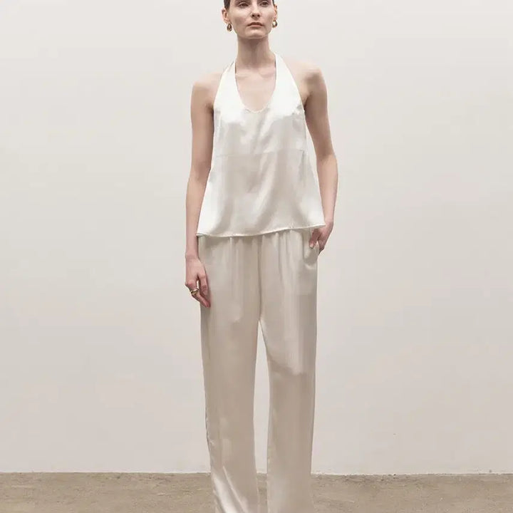 [BUNJANG] H.Mode Satin Halter Blouse / 에이치모드 새틴 스카프 홀터 블라우스 Satin halter blouse