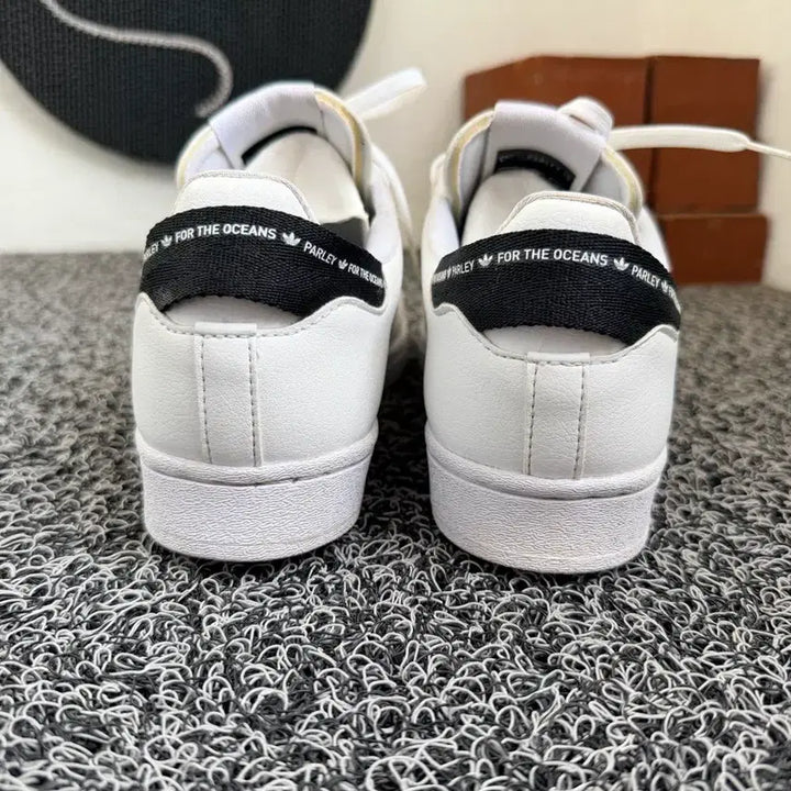 [BUNJANG] Adidas Superstar Parley White Sneakers / 아디다스 슈퍼스타 화이트 운동화