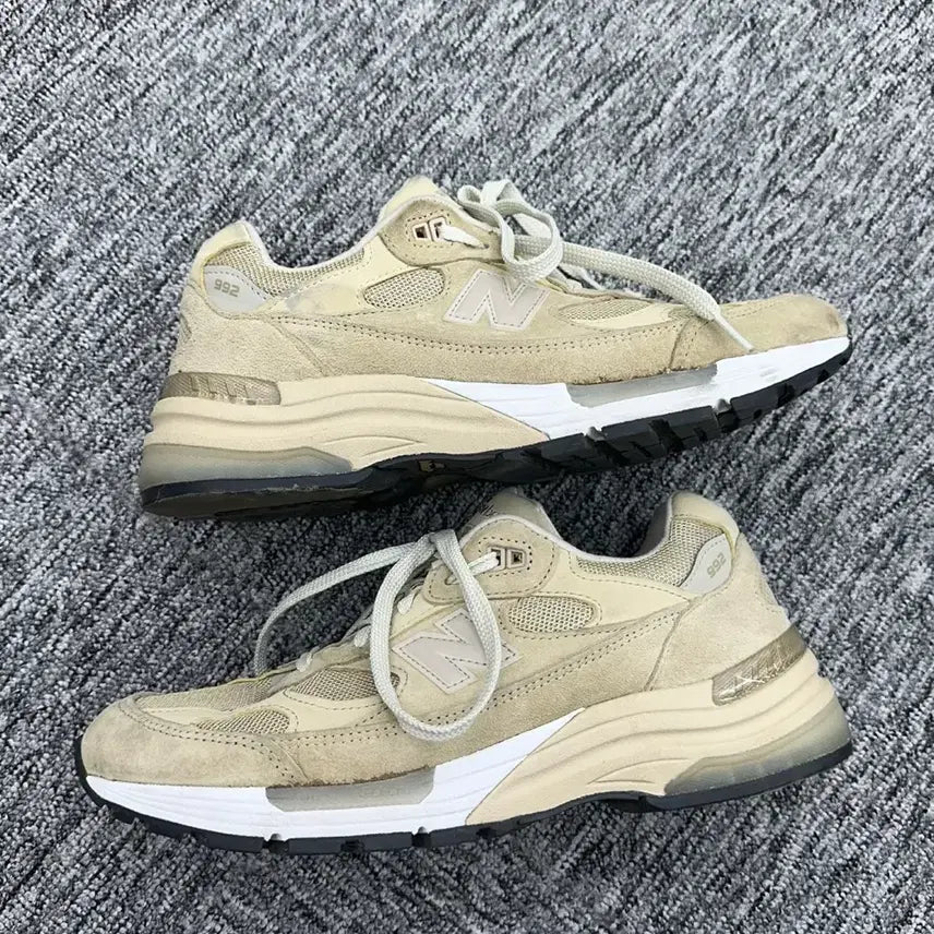 [BUNJANG] New Balance 992 Tan Sneakers / (270MM)뉴발란스 992 탄(박스포함)-M621