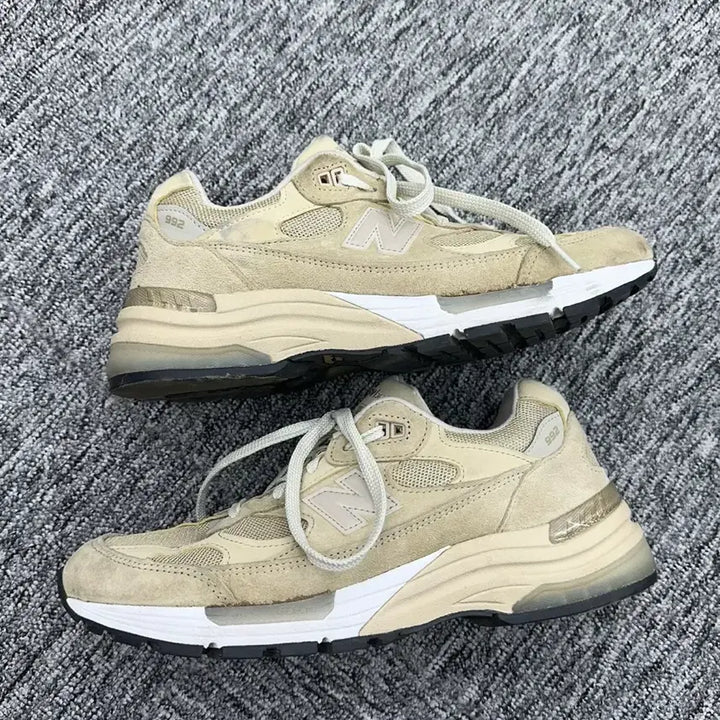 [BUNJANG] New Balance 992 Tan Sneakers / (270MM)뉴발란스 992 탄(박스포함)-M621
