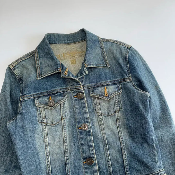[BUNJANG] Guess Two-Pocket Denim Jacket / Guess 게스 투포켓 데님 자켓