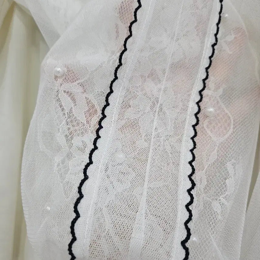 [SOLD OUT] satin 샤틴 이중 시스루 소매 니트
