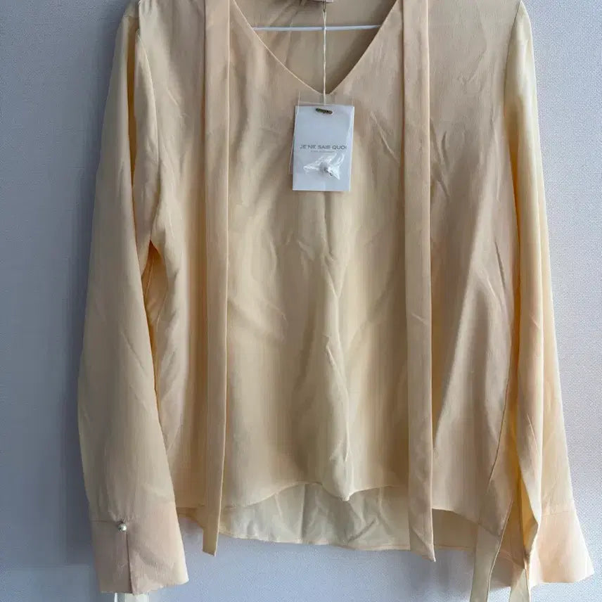 [BUNJANG] JE NE SAIS QUOI 100% Silk Blouse / (새상품) 100% 실크 블라우스 주느세콰JE NE SAIS QUOI 라
