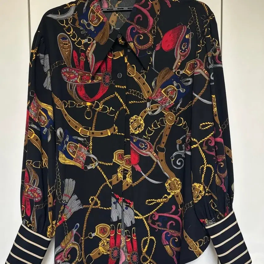 [BUNJANG] Egoist Black Pattern Blouse / 에고이스트 블랙 패턴 블라우스