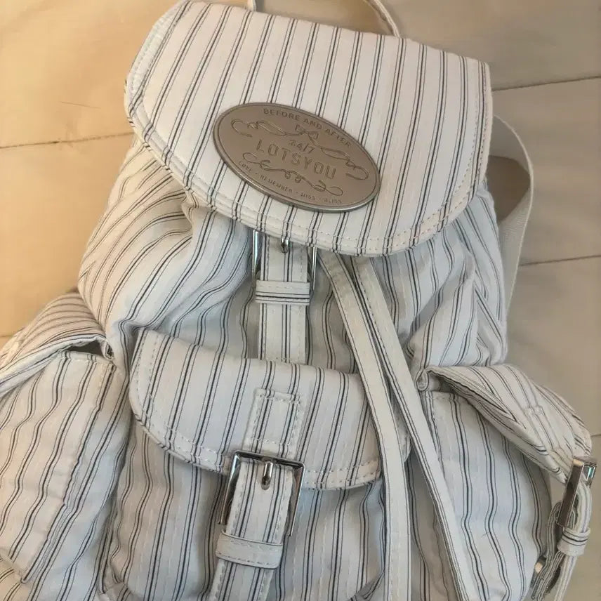 [BUNJANG] LOTS YOU Stripe Backpack / 라츠유 LOTS YOU 스트라이프 백팩