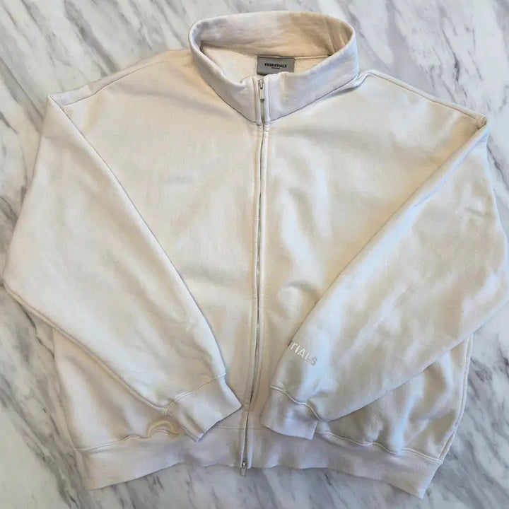 [SOLD OUT] 피오갓에센셜 집업 자켓 크림
