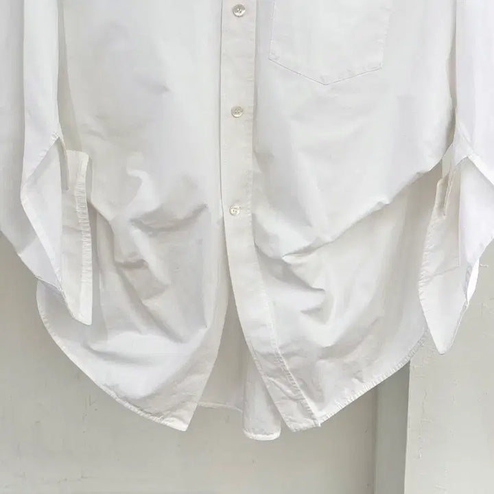 [SOLD OUT] 발렌시아가 화이트 볼륨 패턴 포켓 셔츠