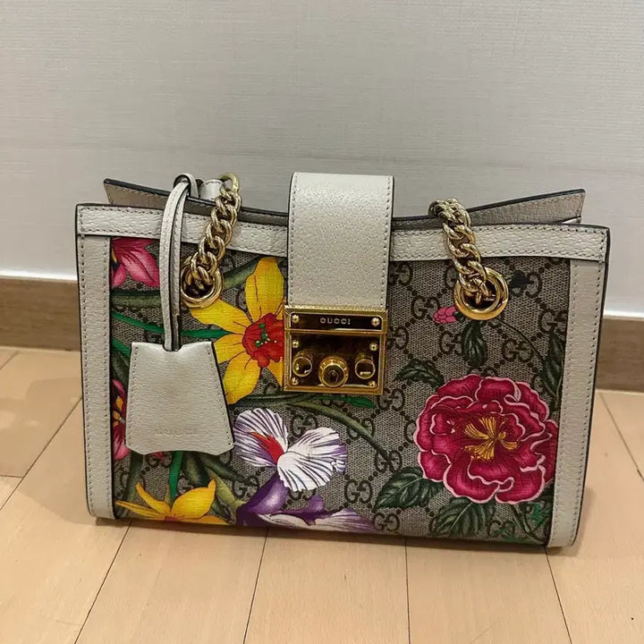 [BUNJANG] Gucci Padlock GG Supreme Flora Chain Shoulder Bag / 구찌 GG 플로라 금장체인 숄더백
