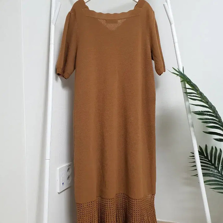 [BUNJANG] Hanssem Mine V-Neck Knit Dress / 한섬마인 물결v넥 반팔 니트원피스