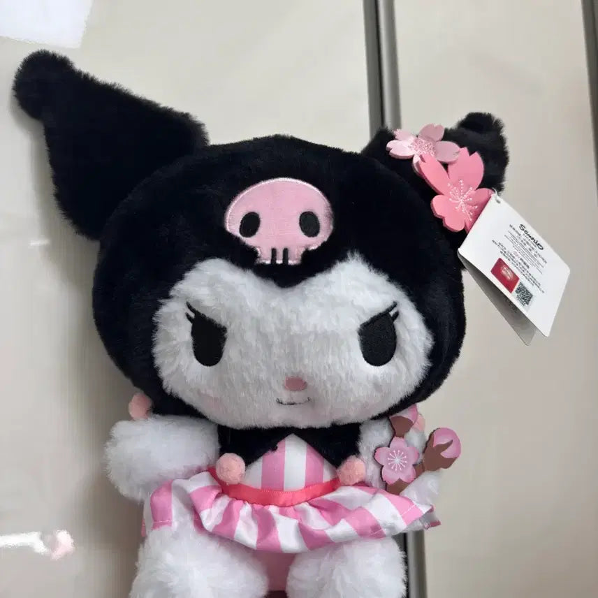 [BUNJANG] Sanrio Kuromi Cherry Blossom Medium Plush Doll / 산리오 쿠로미 벚꽃 중형 인형