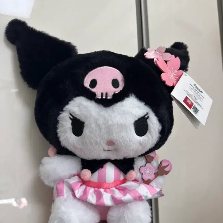 [BUNJANG] Sanrio Kuromi Cherry Blossom Medium Plush Doll / 산리오 쿠로미 벚꽃 중형 인형