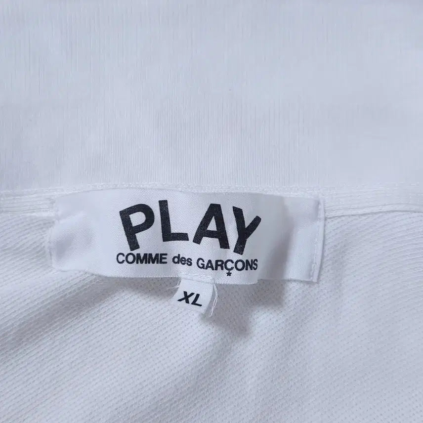 [SOLD OUT] 꼼데가르송 빨간 하트 반팔 폴로티 화이트