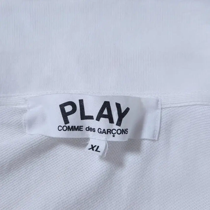 [SOLD OUT] 꼼데가르송 빨간 하트 반팔 폴로티 화이트
