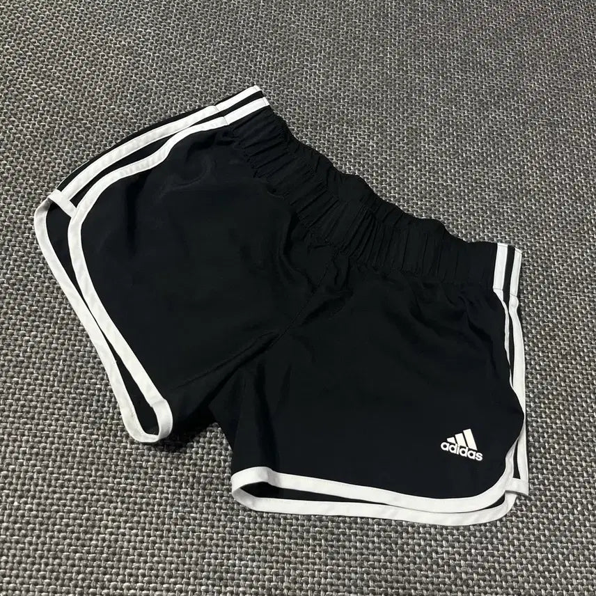 [BUNJANG] Adidas Shorts Black Shorts / 아디다스 쇼츠 숏팬츠 반바지 블랙