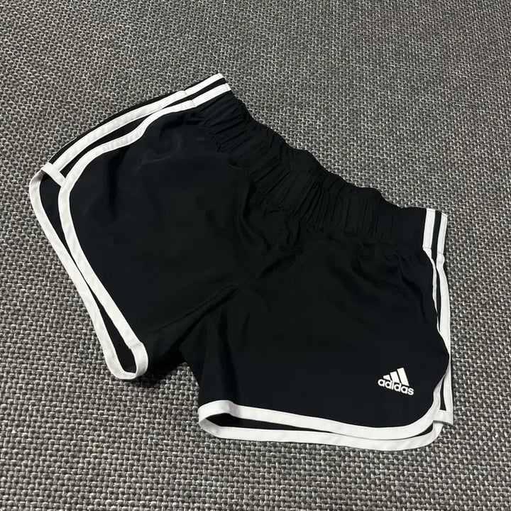 [BUNJANG] Adidas Shorts Black Shorts / 아디다스 쇼츠 숏팬츠 반바지 블랙