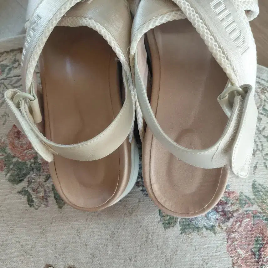 [SOLD OUT] 구호샌달 245