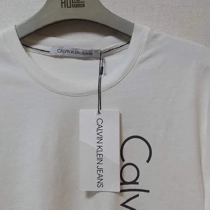 [BUNJANG] Calvin Klein Spandex Short Sleeve T-shirt (Size 95) / 새옷/켈빈클라인/스판반팔티/쫄티?/정품/남95