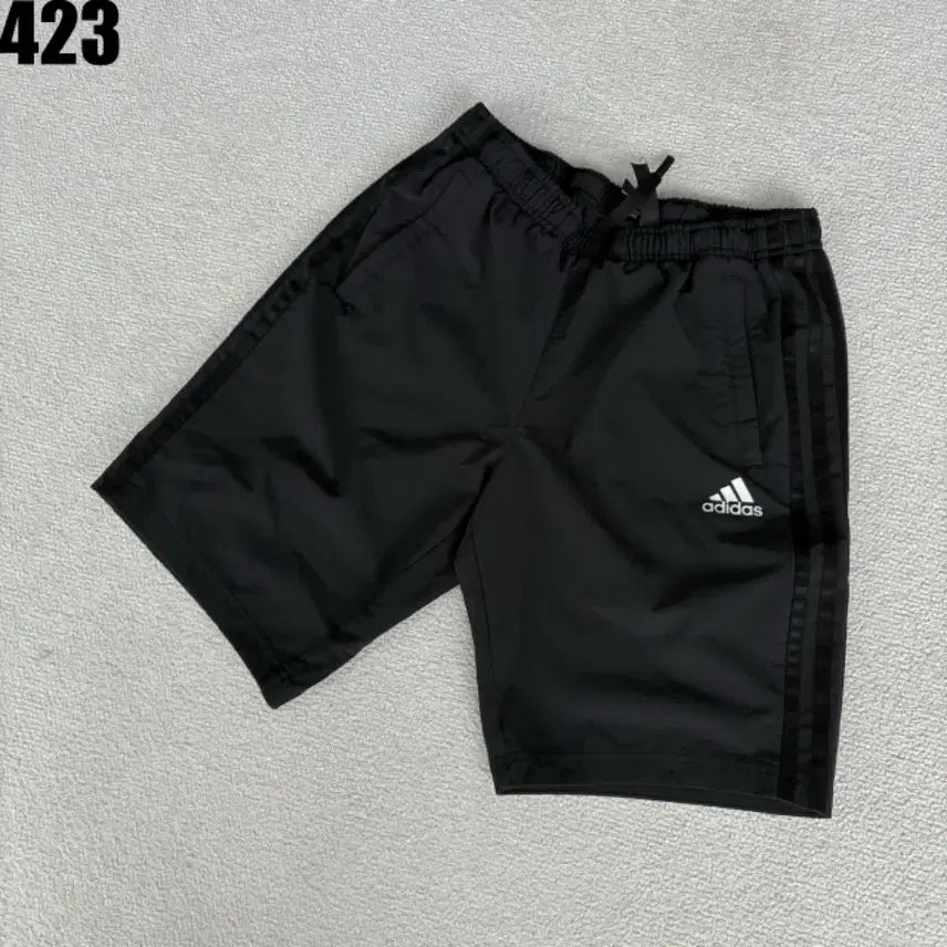[SOLD OUT] 아디다스 삼선 트레이닝 반바지 블랙 xs