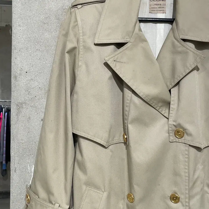 [BUNJANG] Old Celine Light Beige Trench Coat / 올드 셀린느 라이트 베이지 금장 버튼 트렌치 코트