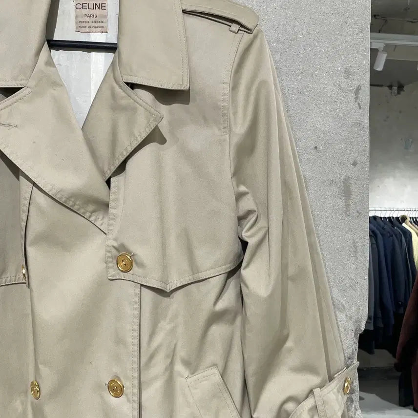 [BUNJANG] Old Celine Light Beige Trench Coat / 올드 셀린느 라이트 베이지 금장 버튼 트렌치 코트